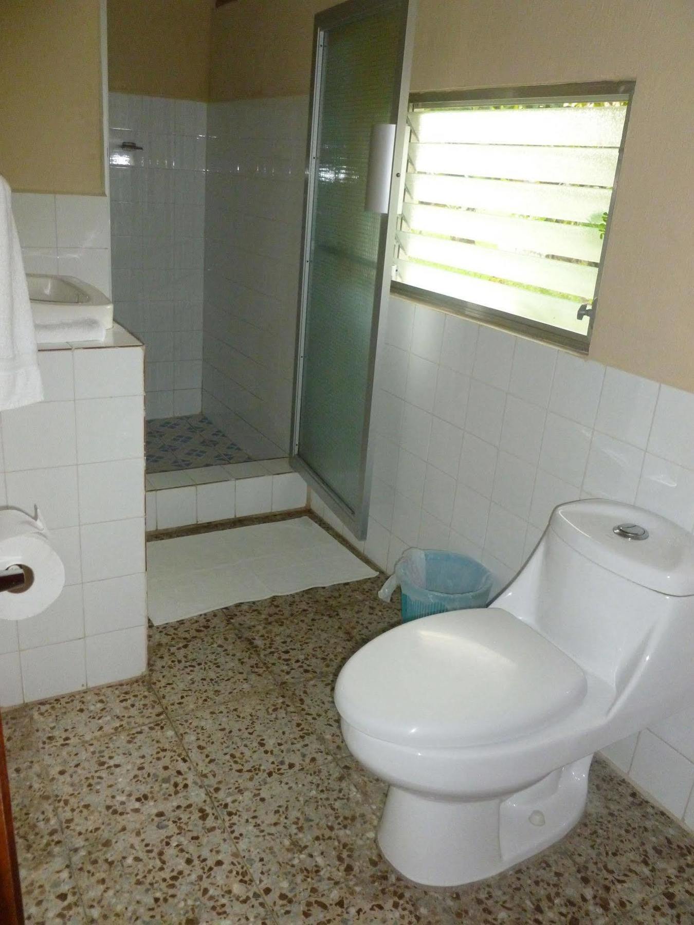 Hotel Tikal Inn Zewnętrze zdjęcie